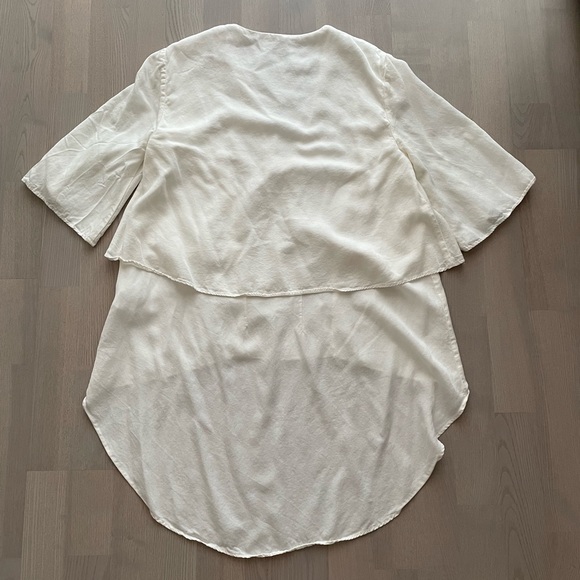 Zara Ivory Tiered High Low Summer Top w/ Short Bell Sleeves and Side Ruffles - Picture 2 of 6